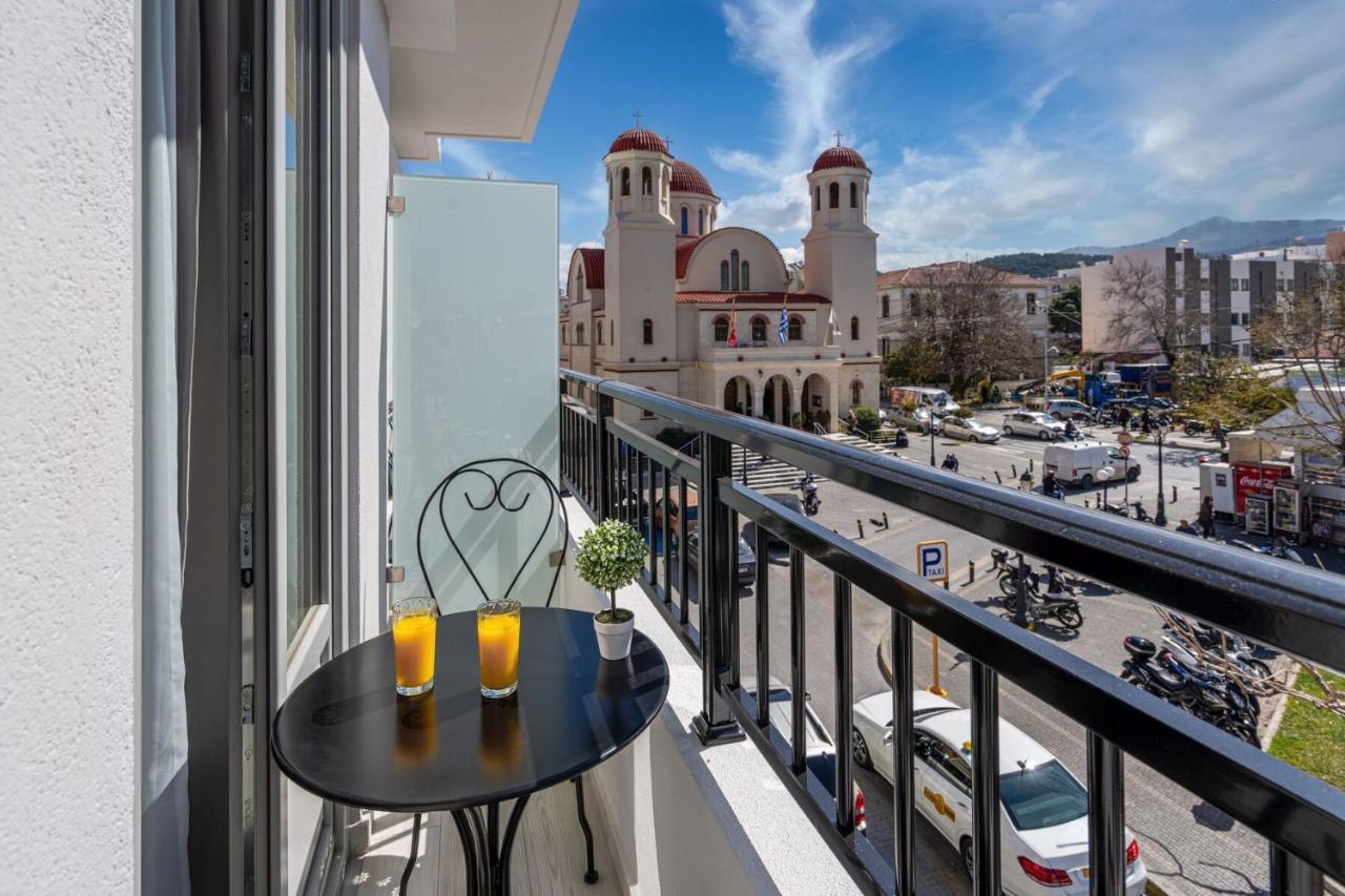 White&Gray Apartment ريثيمنو المظهر الخارجي الصورة