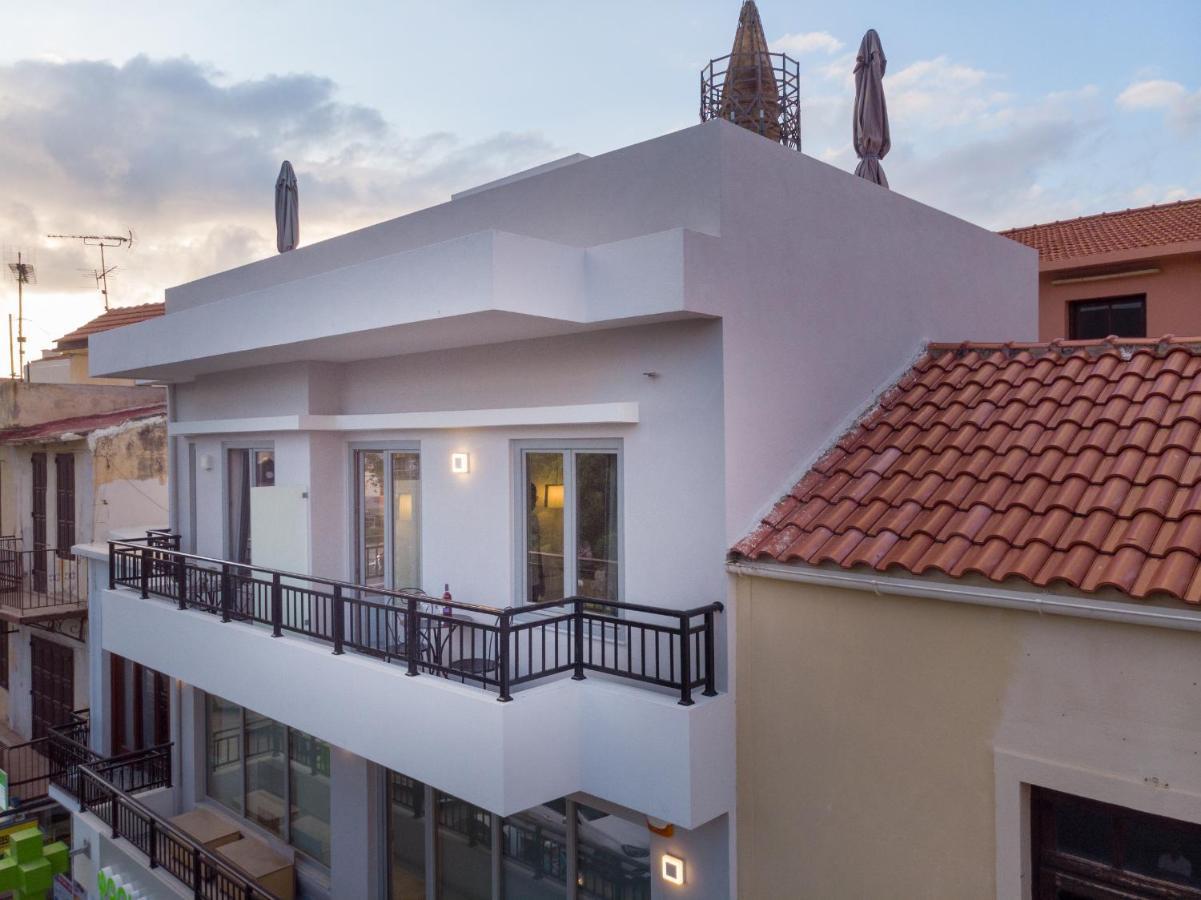 White&Gray Apartment ريثيمنو المظهر الخارجي الصورة